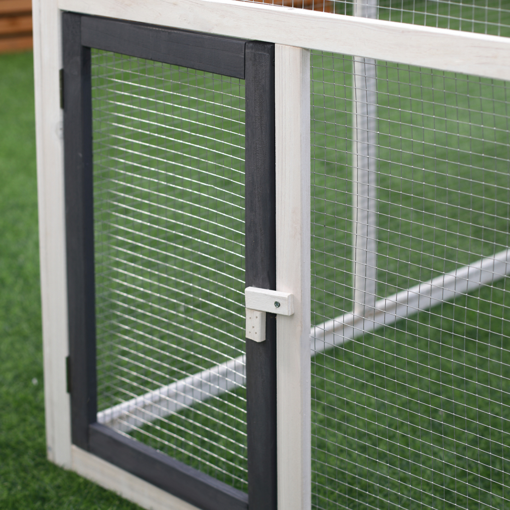 Wooden Chicken Coop Hen House Enclosure